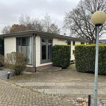Gezellig Chalet Op De Prachtige Veluwe Putten Ngoại thất bức ảnh