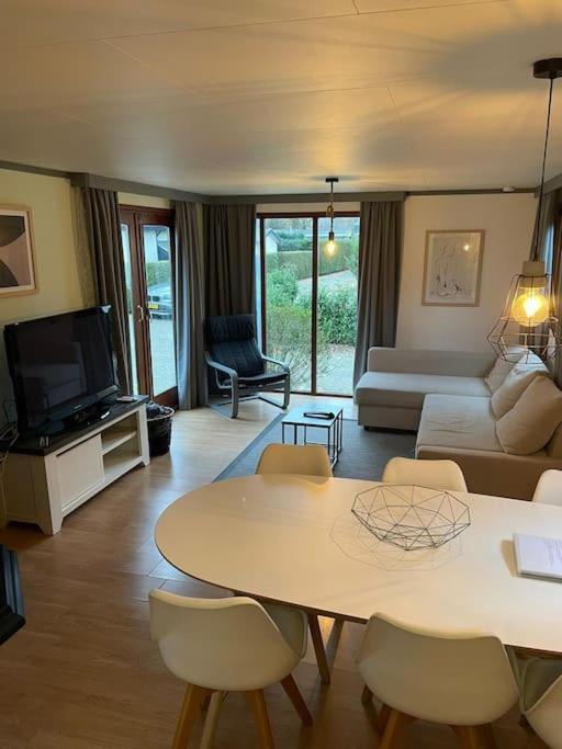 Gezellig Chalet Op De Prachtige Veluwe Putten Ngoại thất bức ảnh